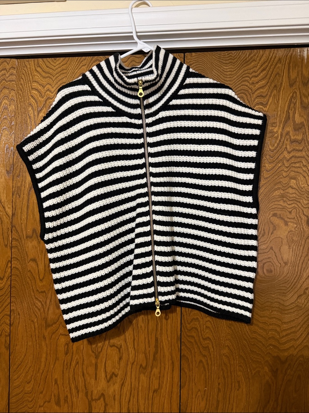 Women's Black & White Striped Zip-Front Knit Poncho
